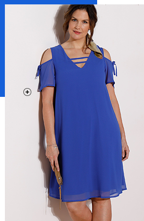 Robe bleu épaules dénudées